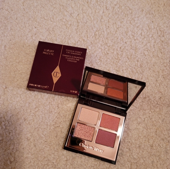 Charlotte Tilbury "Walk of No Shame" Eyeshadow - Picture 4 of 8